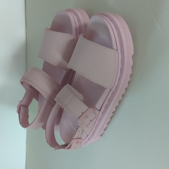 NWT Dr. Martens Sandals - Picture 5 of 7